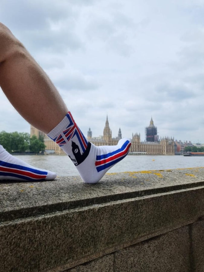 sk8erboy london socken mit union jack flagge am bund und big ben mit tower bridge mit extra grossem logo und schriftzug auf der unterseite der socken