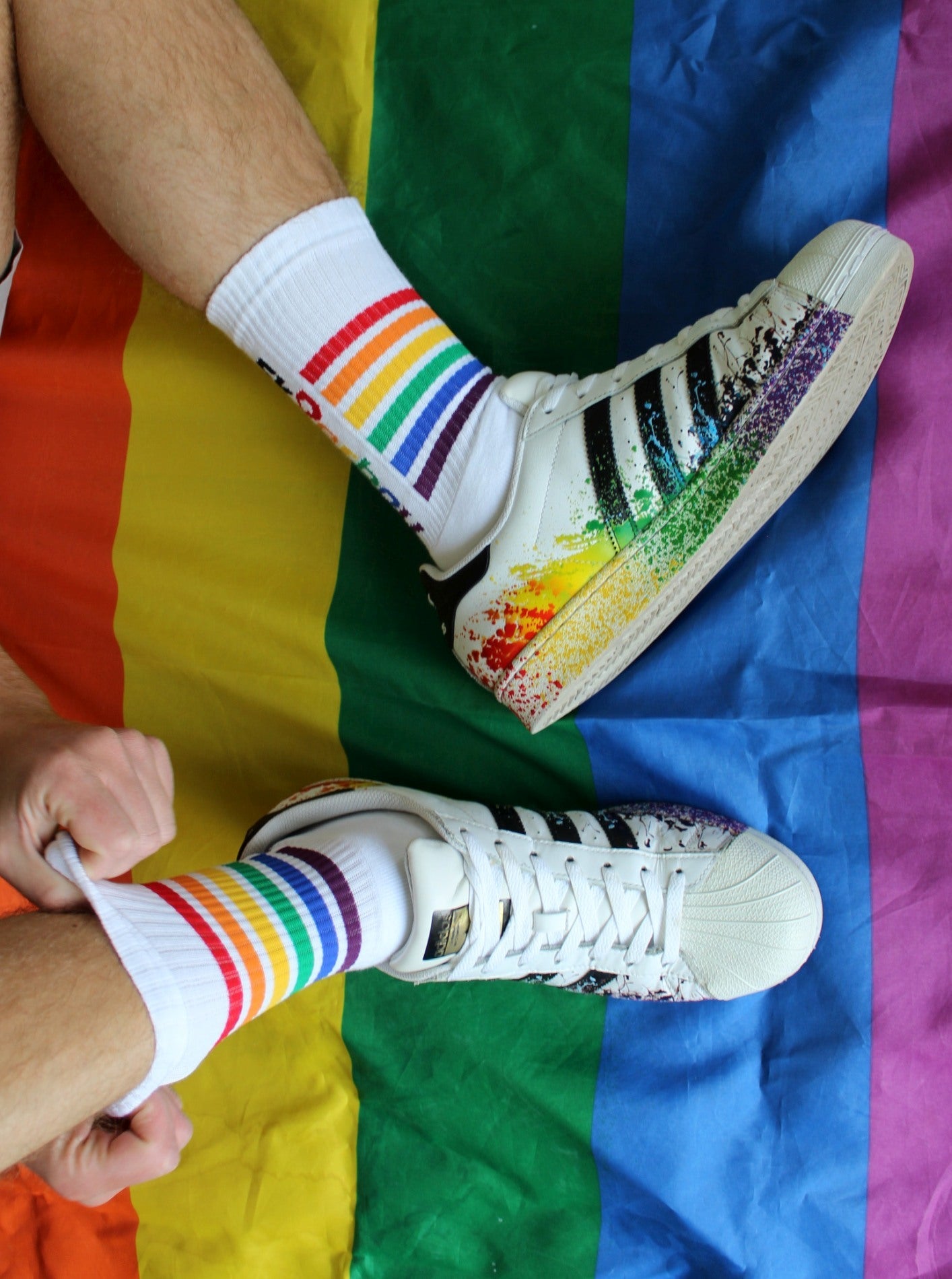 sk8erboy pride socken rainbow flag lgbtq+ socken in detailansicht